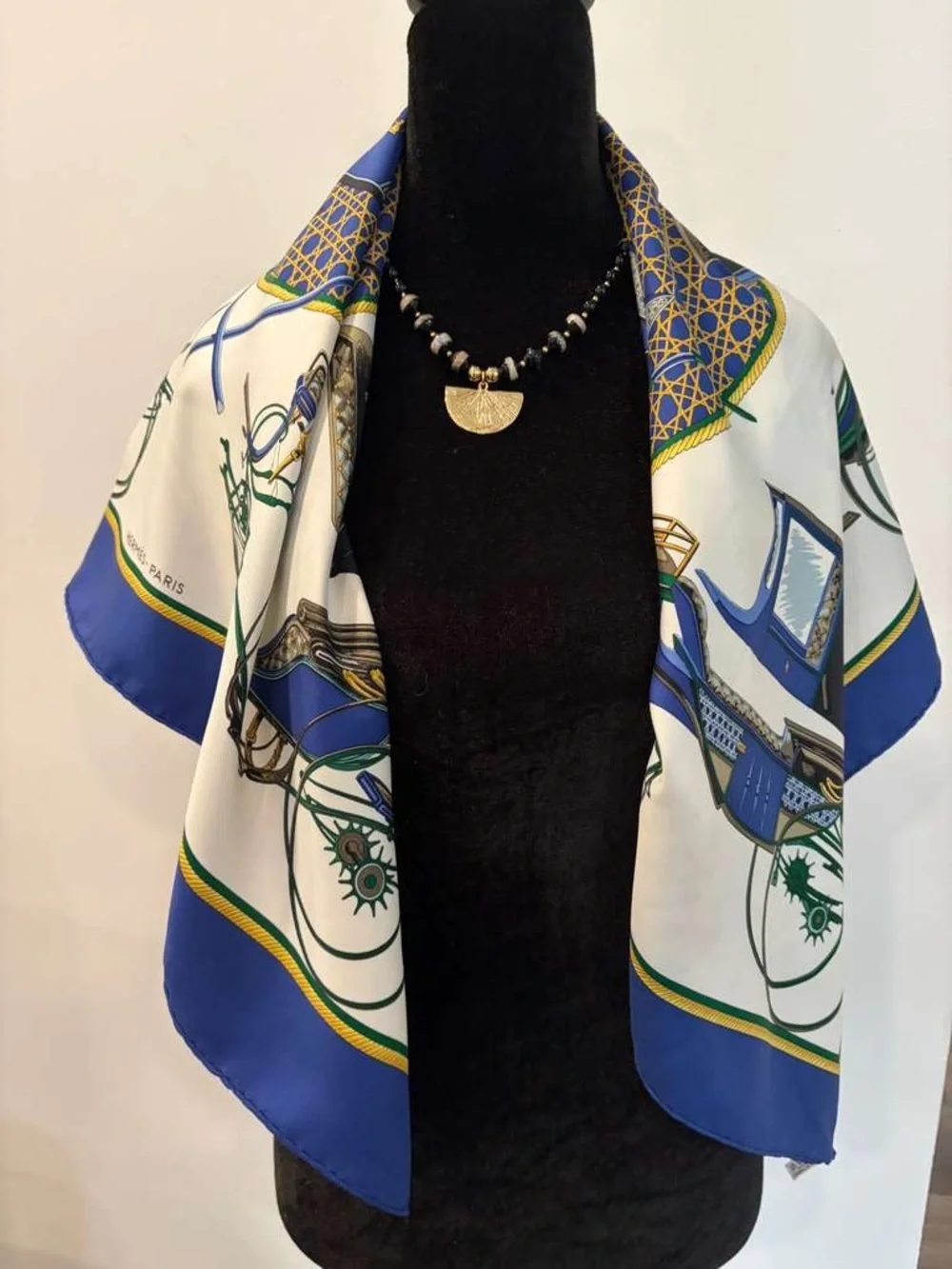 Hermès Carriages Silk Scarf 90 Carré Blue White Gold Hand Rolled Made in France